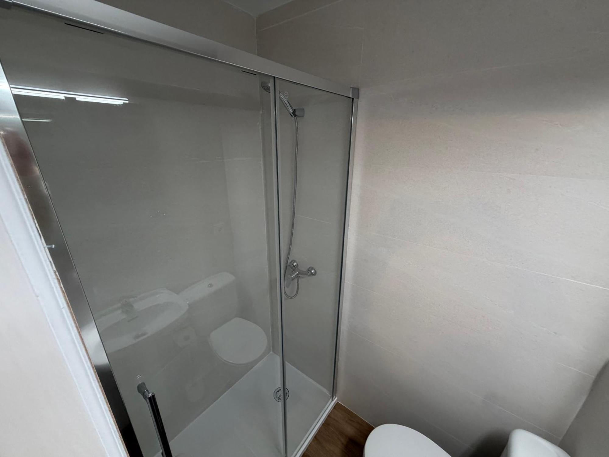 Double Room Private Bathroom,1747109050:JPEG
